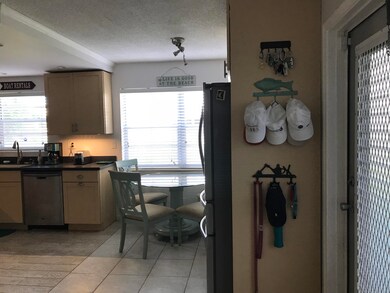 371 Sheffield P, West Palm Beach, FL 33417 - photo 5