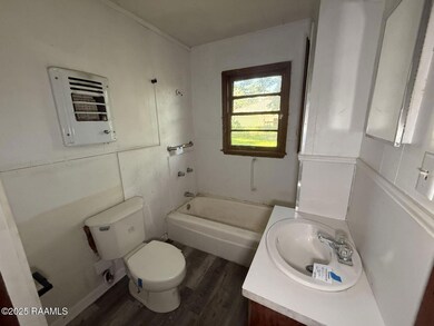 7 - BATH 1