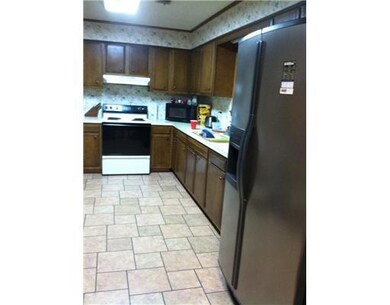 208 Rogers St, Pineville, LA 71360 - photo 7