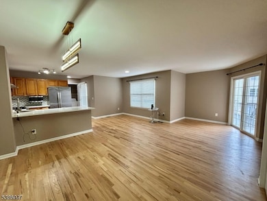 36 Parkside Ct, Wayne, NJ 07470 - photo 3