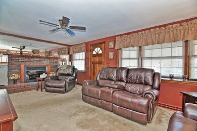 800 W Center St, West Bridgewater, MA 02379 - photo 4