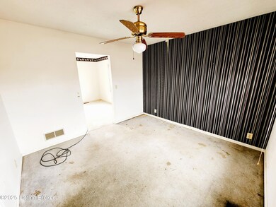 02 DINING ROOM