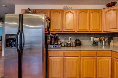 715 Mountain View Church Rd, Asheboro, NC 27205 - photo 7