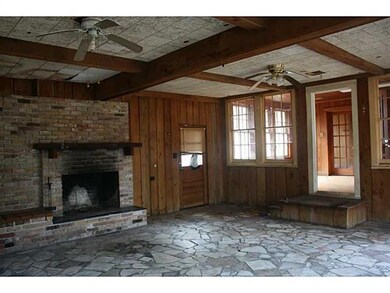 Den/Family/Great Room.