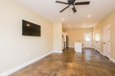 406 W Matthews Ave, Jonesboro, AR 72401 - photo 2