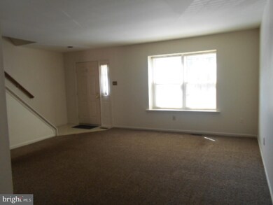 662 Kenney Ln, Brookhaven, PA 19015 - photo 2