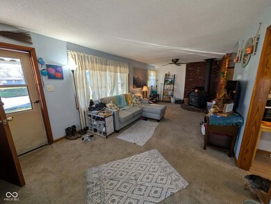 252 Hurst Ave, Cloverdale, IN 46120 - photo 6