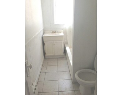 36 Harbor St unit 2, Salem, MA 01970 - photo 5