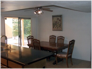 Eat-in kitchen