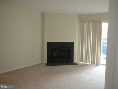 7420 Rokeby Dr unit 3-3, Manassas, VA 20109 - photo 5