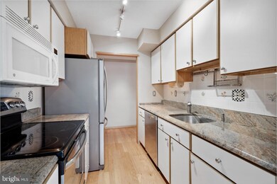 919 Montgomery Ave unit 1-1, Bryn Mawr, PA 19010 - photo 7