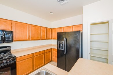 10843 pantry