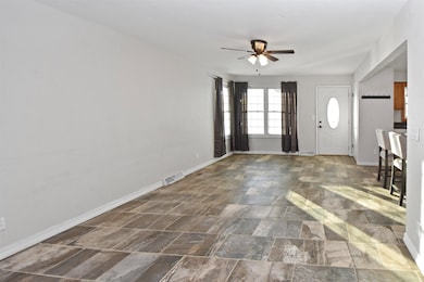 1529 1st St SW, Minot, ND 58701 - photo 7