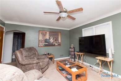 2257 108th St, Toledo, OH 43611 - photo 6