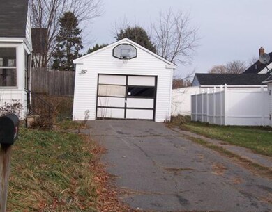 Parking Lot/Garage.