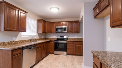1532 E Clover-9