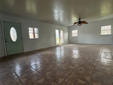 521 Sandy Oaks Rd, Springtown, TX 76082 - photo 6