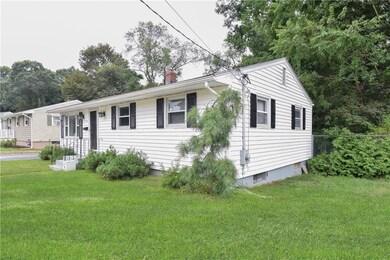 171 Burbank Dr, Warwick, RI 02886 - photo 4