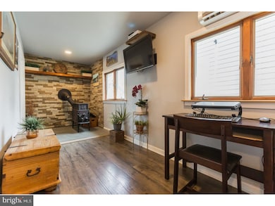 621 S Broad St, Kennett Square, PA 19348 - photo 5