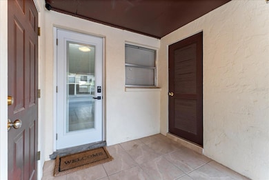 3348 Ramblewood Place, Sarasota, FL 34237 - photo 2