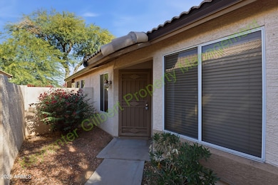 142 W Smoke Tree Rd, Gilbert, AZ 85233 - photo 4