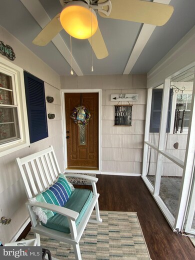 2213 Harwood Ln, Bowie, MD 20716 - photo 4