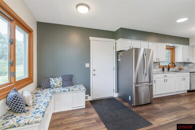 304 Woodshire Dr, Mankato, MN 56001 - photo 7