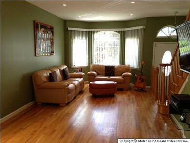 37 Dale Ave, Staten Island, NY 10306 - photo 2