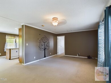 CAM01658G0-PR0153-STILL007