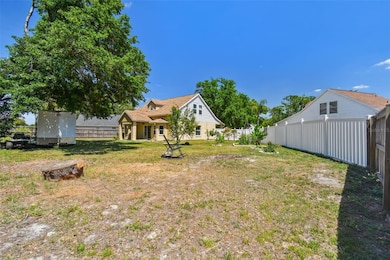 24231 Satinwood Ct, Lutz, FL 33559 - photo 7