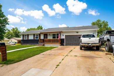 1401 Mundell Dr, Mulvane, KS 67110 - photo 3