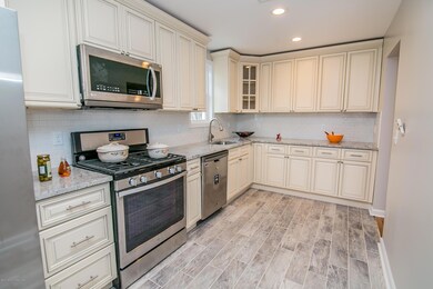 2613 POE SOMERSET ERICA H-