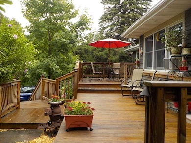Two tiered deck