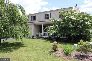 543 Sweetbriar Dr, Harrisburg, PA 17111 - photo 2