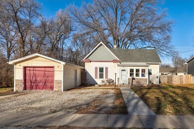 1726 Main St, Adel, IA 50003 - photo 2