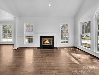 918 Clover Park Dr, Clover, SC 29710 - photo 3