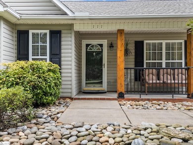 111 Bernice Snow Rd, Greer, SC 29651 - photo 5