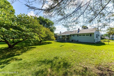 8 Marie Pkwy, Albany, NY 12211 - photo 4