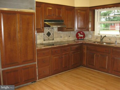 892 Spring City Rd, Phoenixville, PA 19460 - photo 6