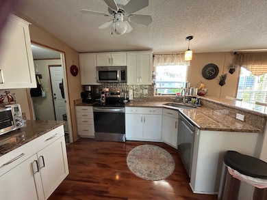 3919 Southwind Dr unit 423, Melbourne, FL 32904 - photo 4