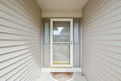 05-918-Hickory-Creek-Dr-WindowStill-01