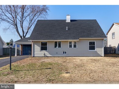 15 Birdseye Ln, Willingboro, NJ 08046 - photo 2