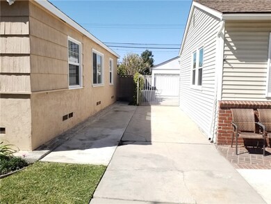 5855 Hazelbrook Ave, Lakewood, CA 90712 - photo 3