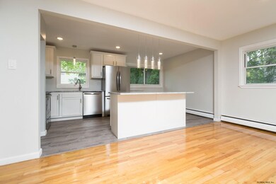 158 Menands Rd, Albany, NY 12211 - photo 4