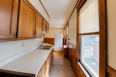 26 Dustin St, Worcester, MA 01604 - photo 7