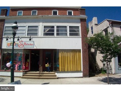 359 Main St, Pennsburg, PA 18073 - photo 2