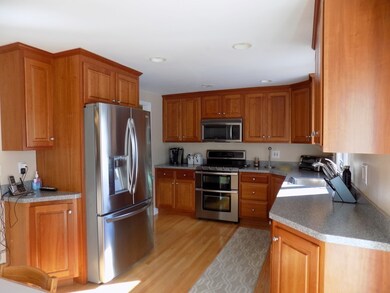 12 Haverstock Rd, Franklin, MA 02038 - photo 3