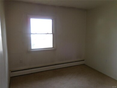 4858 Pine Grove Cir, Allentown, PA 18106 - photo 6