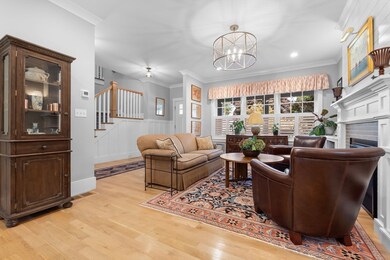 13 Sylvester St, Newburyport, MA 01950 - photo 4