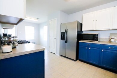 10310 Hurst Hill Ln, Houston, TX 77075 - photo 7